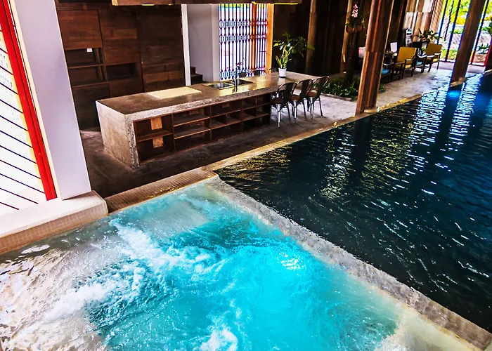 Light Stone Hotel